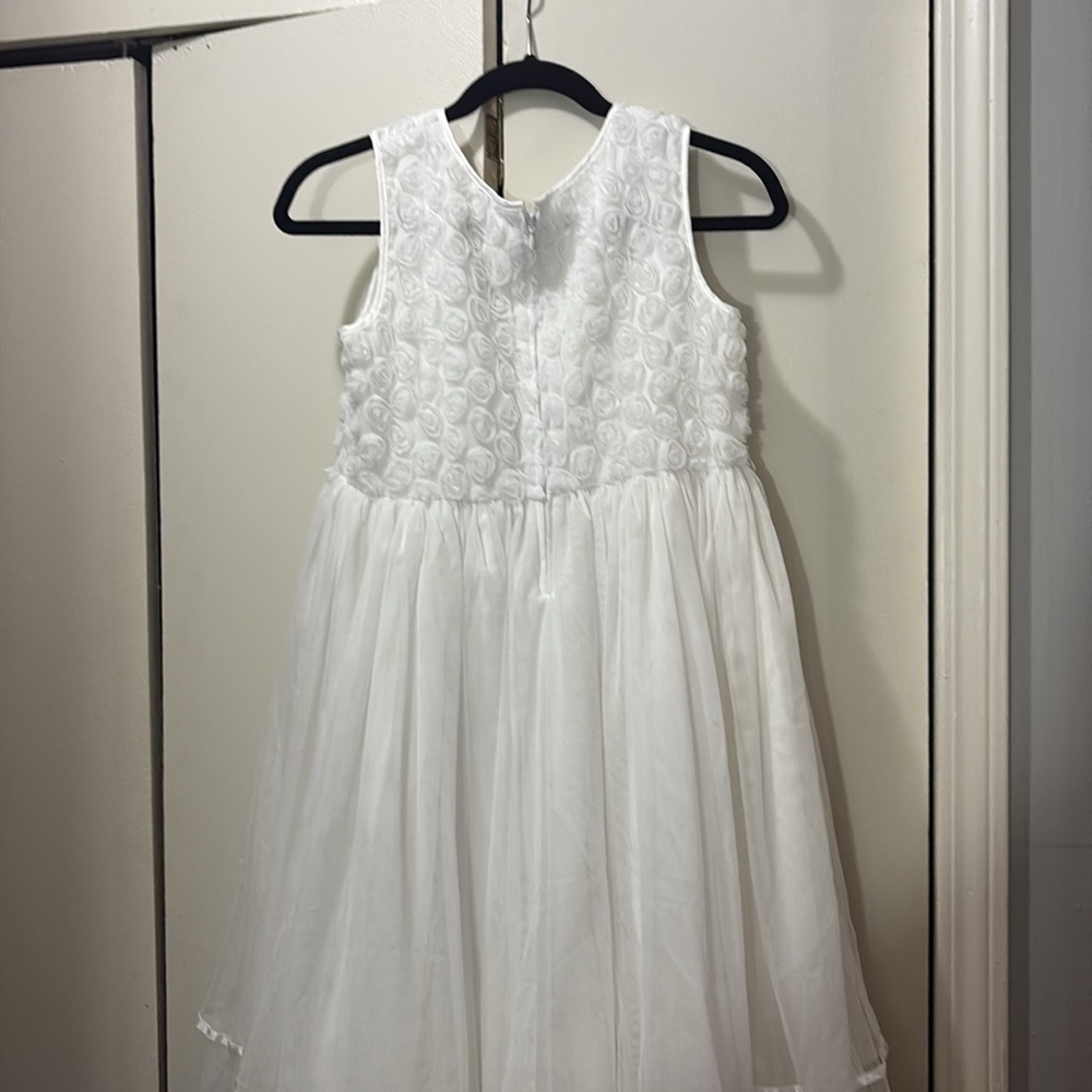Elegant White Kids Dress - Picture 4 of 5